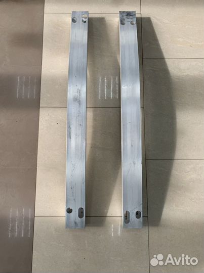 Усилитель заднего бампера Toyota Camry 55