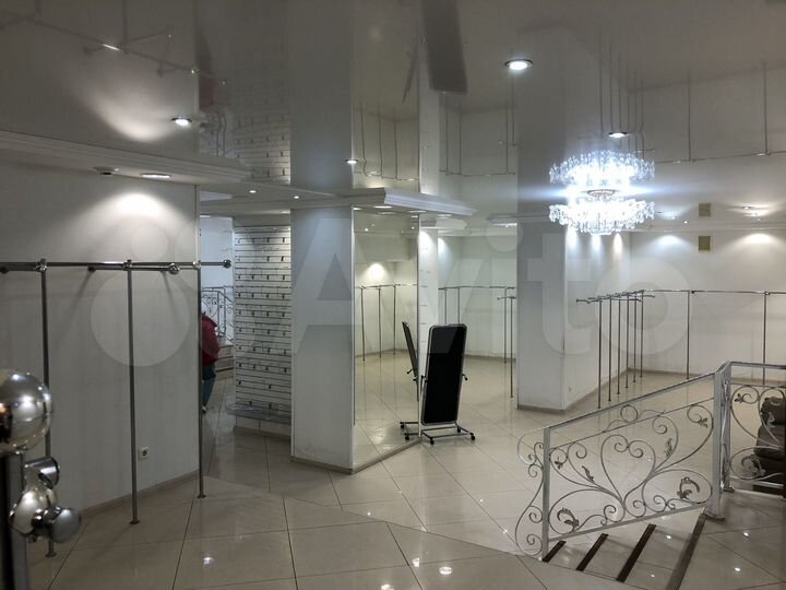 Торговая площадь, 220 м²