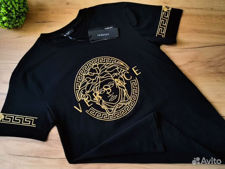 Футболка versace