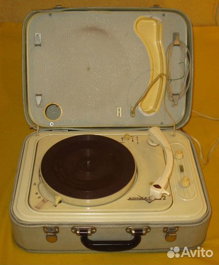 Проигрыватель ламповый 