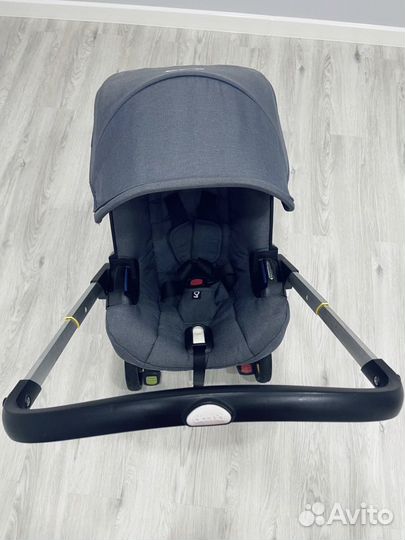Коляска-автокресло Doona plus + база Isofix