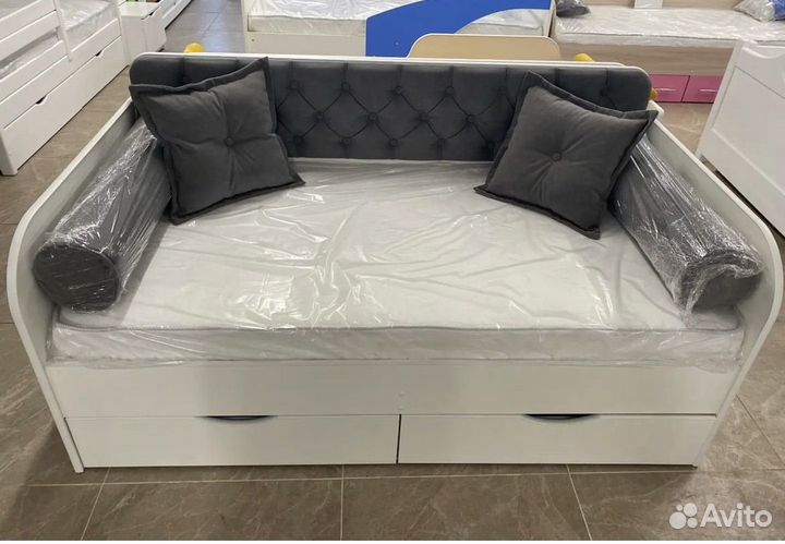 Детская кровать новая