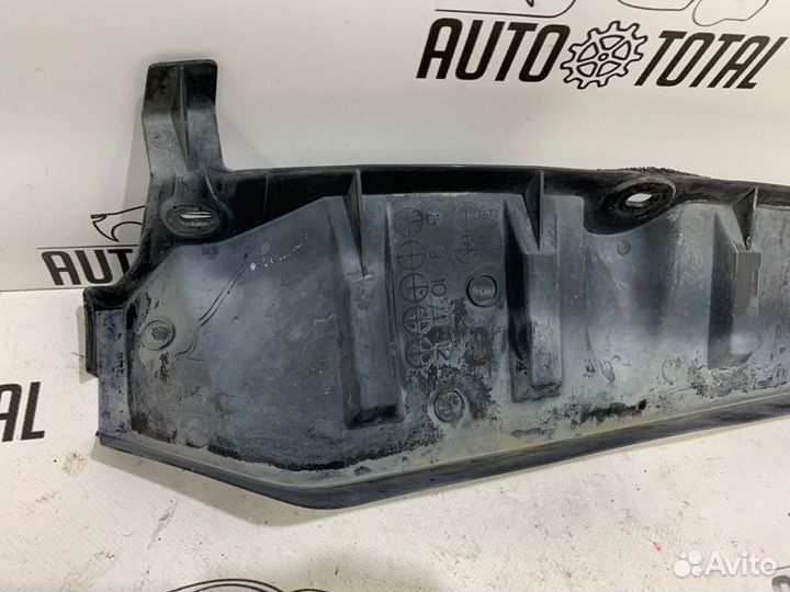 Накладка лобового стекла Mazda 6 GH LF 2008