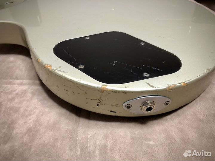 Бас-гитара Charvel Refinement bass