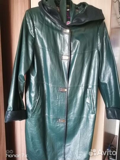 Плащ новый