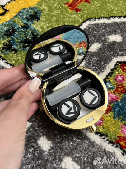 Контейнер для линз