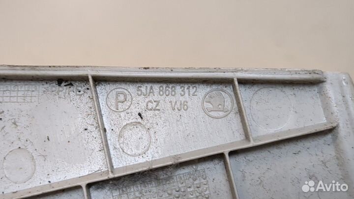 Ремень безопасности правый передний Skoda Rapid