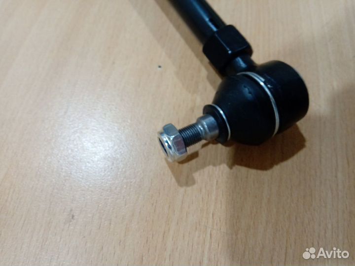 Тяга рулевая Mercedes W124