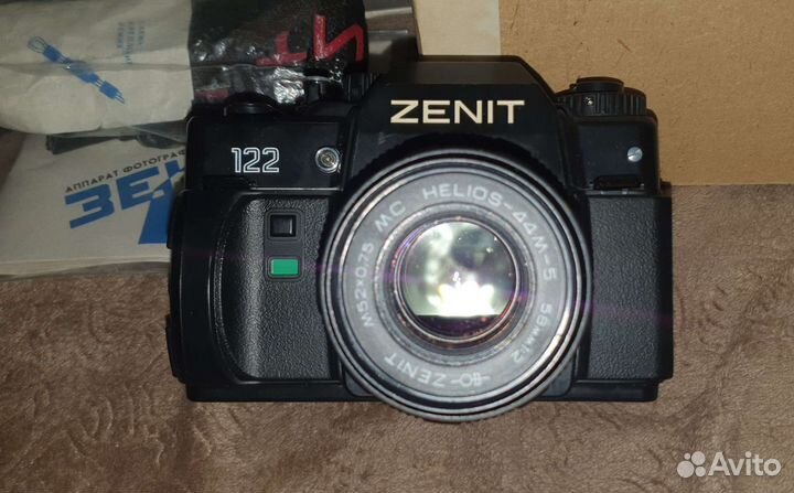 Плёночный фотоаппарат Зенит 122