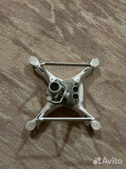 Квадрокоптер dji phantom 4 pro plus v1.0