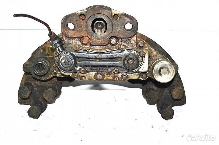 Суппорт ведущего моста, левый iveco EuroStar (01.9