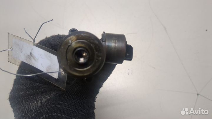 Форсунка топливная Volkswagen Golf 5, 2005