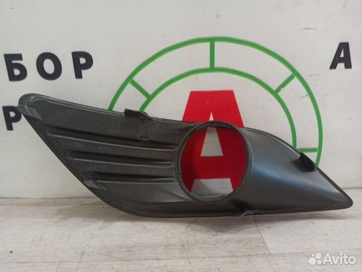 Маска противотуманной фары передняя правая Ford