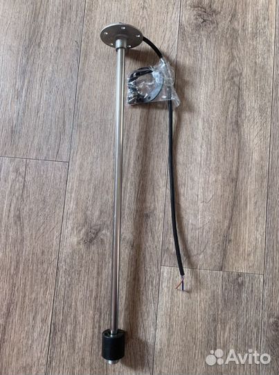 Датчик уровня топлива, воды