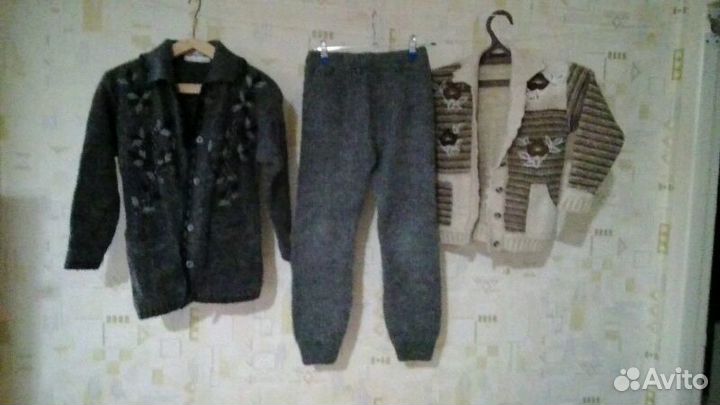Продам новые шерстяные вязаные штаны и две кофты