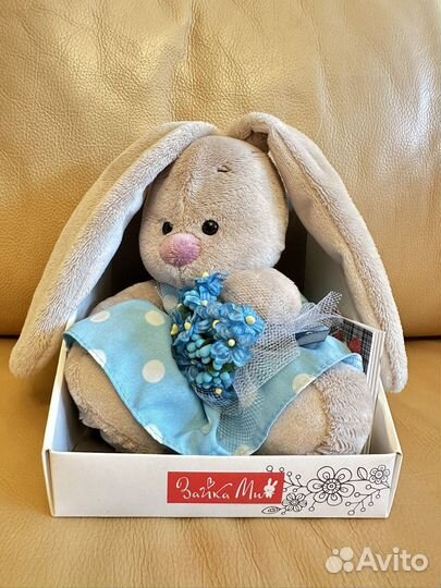 Мягкая игрушка зайка Ми, в платьице с цветами