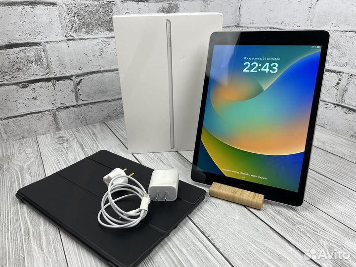Apple iPad 10.2 (2021) Wi-Fi 64 GB Идеал\Гарантия