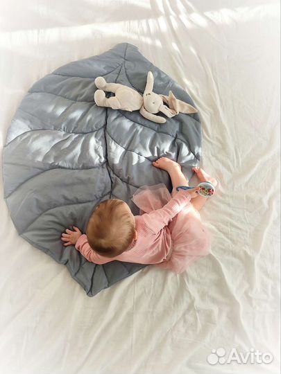 Милый коврик/пледик в виде листочка