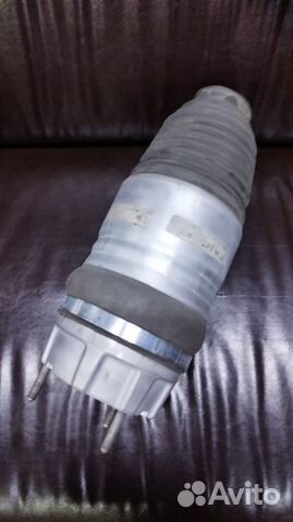 Пневмобаллон Volkswagen Touareg 2 NF перед правый