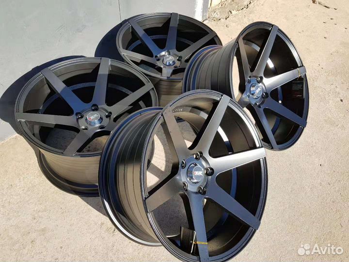 Литые диски Shogun. J8,5. R17. 5/114,3