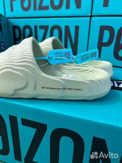 Слайды Adidas Adilette Салатовые Оригинал Poizon