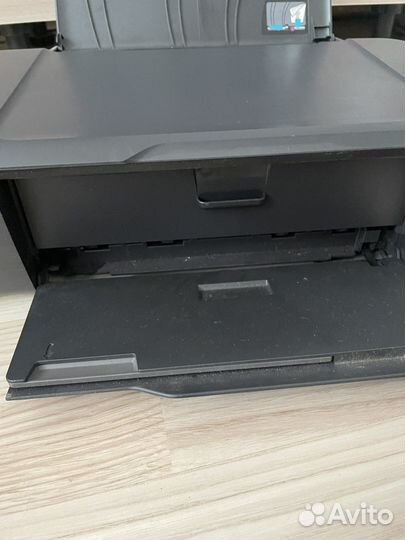 Принтер HP Deskjet 2000 J210a