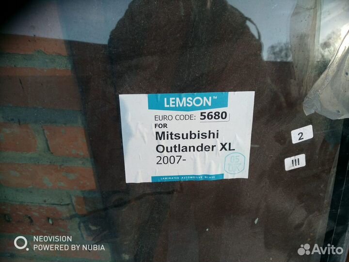Лобовое стекло на мицубиши Оутлендер