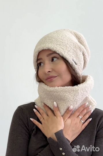 Комплект шапка и снуд женский