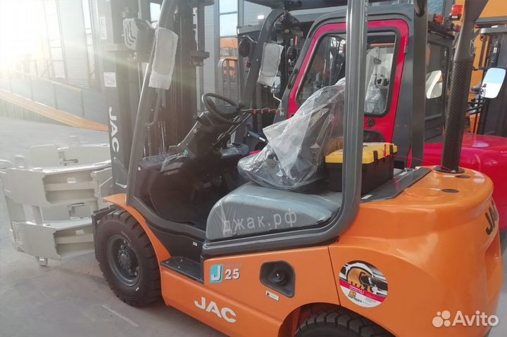 Вилочный погрузчик JAC CPCD25, 2023