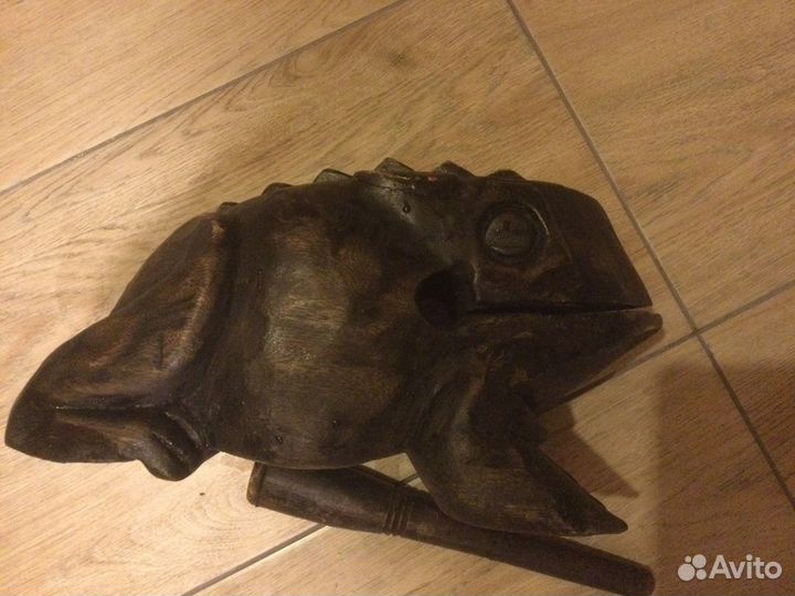 Лягушка дерево большая