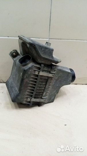 Корпус воздушного фильтра Mitsubishi Lancer