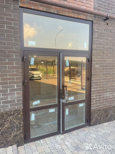 Дверь входная алюминиевая бу