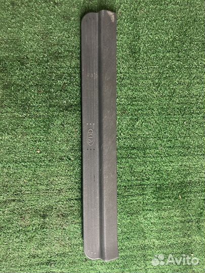 Накладка на порог левая kia spectra