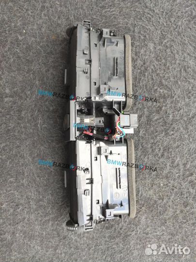 Дефлектор обдува салона центральный BMW 3 9347436