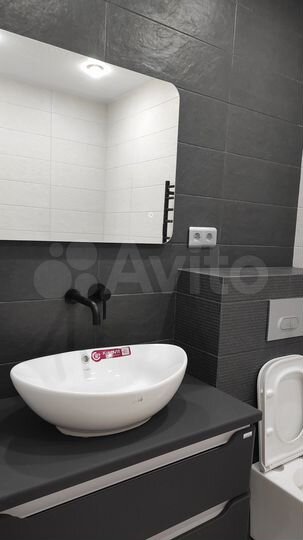 3-к. квартира, 100 м², 9/25 эт.