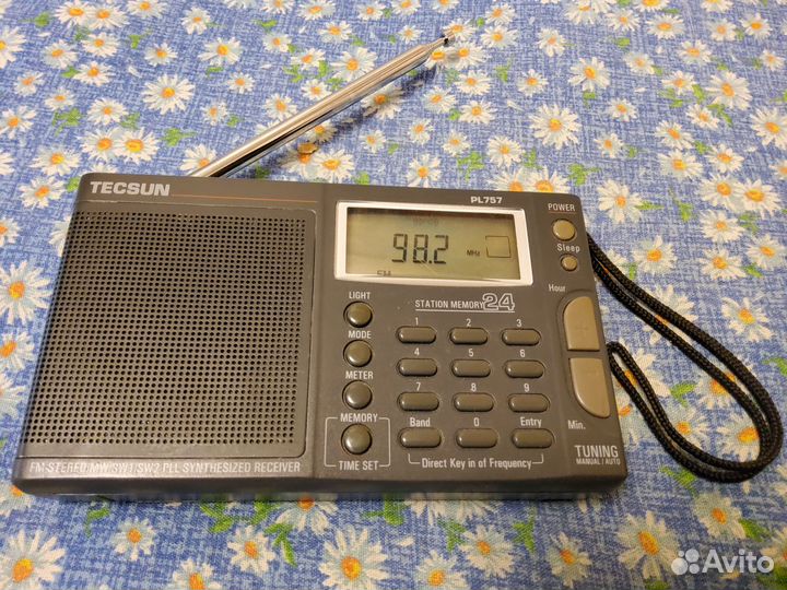 Радиоприемник Tecsun PL-757 цифровой