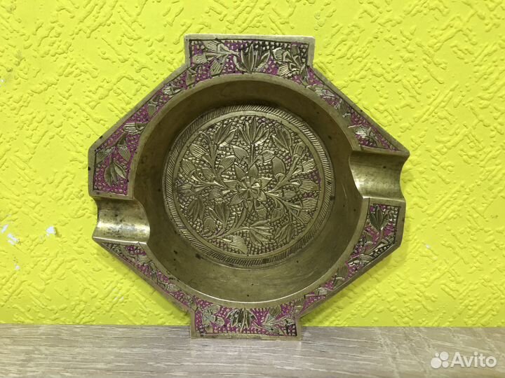 Б.898 Пепельница латунь