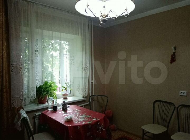 2-к. квартира, 56 м², 1/9 эт.