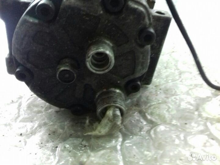 Компрессор кондиционера Volkswagen Golf 3