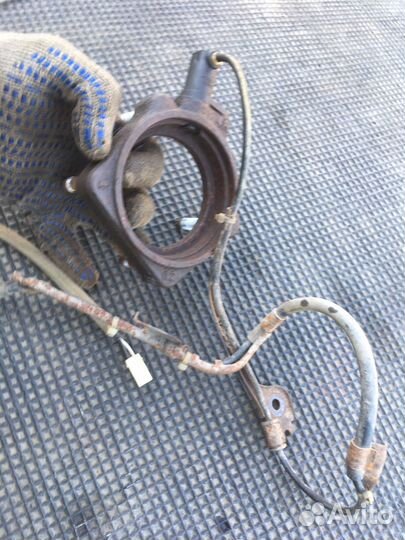 Toyota rav4 2004 датчик абс задний