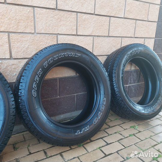 Toyo Open Country H/T 275/60 R20