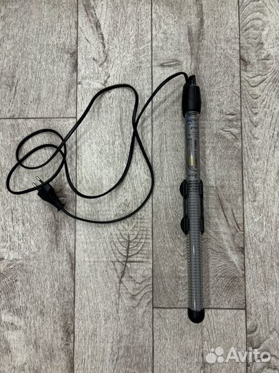 Обогреватель для воды в аквариуме