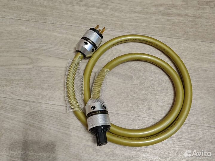 Кабель питания VAN DEN HUL M.C. вилка Япония