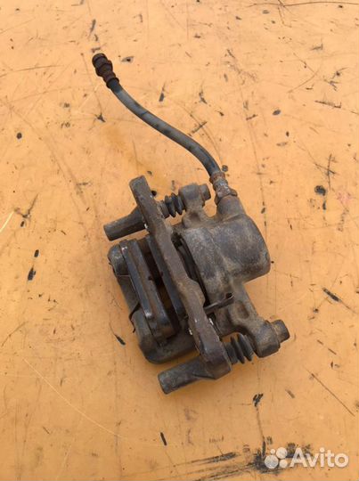 Суппорт задний правый Chery Fora A21 2.0 2006-2010