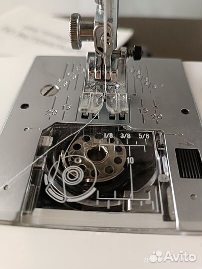 Швейная машина Janome 7518a