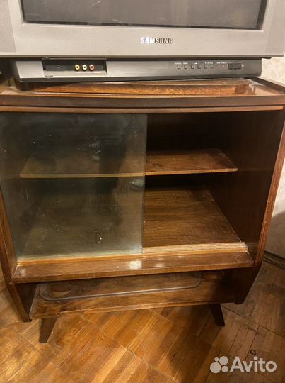 Тумба под телевизор