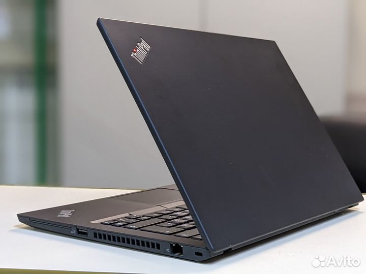 Lenovo Thinkpad T495 40GB RAM 256SSD Ryzen 5 Pro