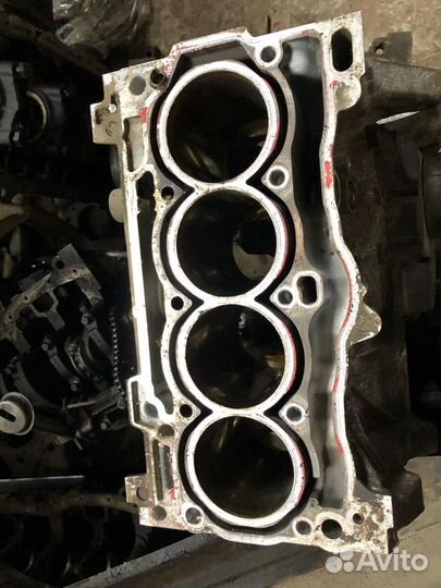 Volkswagen Polo Sedan 1.6 блок двигателя cwva/cwvb