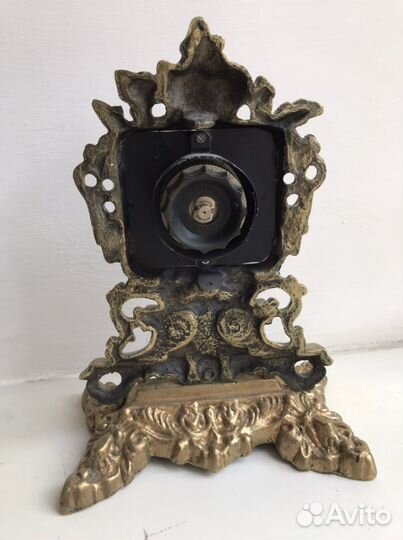 Настольные часы