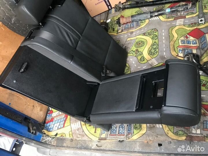 Сиденье заднее левое BMW X3 E83 Рестайлинг